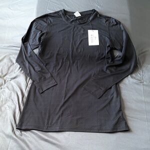 Zyia chill long sleeved T